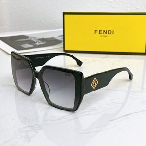 Fendi Sunglasses 484